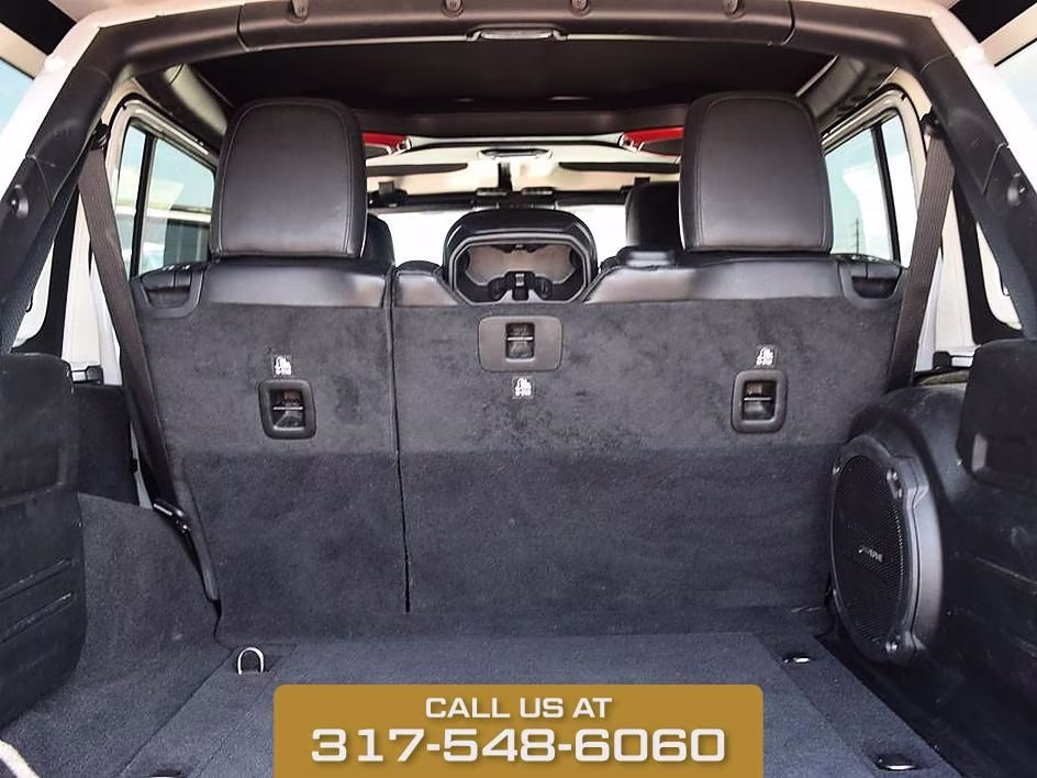 2020 Bright White Clearcoat Jeep Wrangler Unlimited Sahara Altitude 4X4 SUV