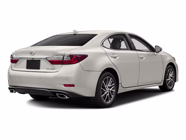 2018 White Pearl Lexus ES 350 FWD Sedan