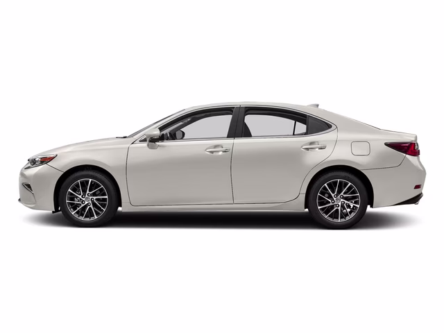 2018 White Pearl Lexus ES 350 FWD Sedan