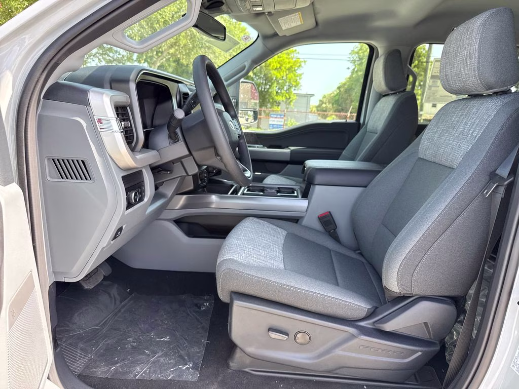 2026 Ford Super Duty F-250 SRW Lariat 4X4 Truck