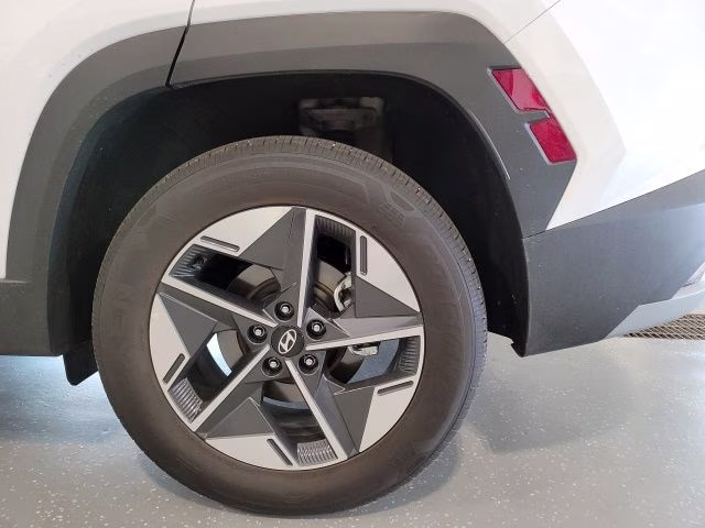 2025 Creamy White Pearl Hyundai Tucson Hybrid SEL Convenience AWD SUV