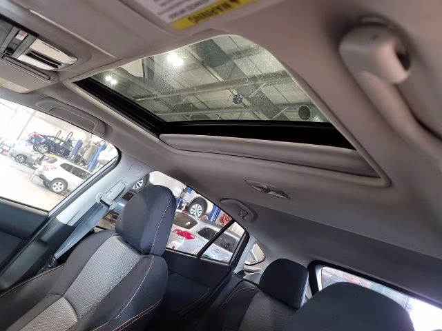 2018 Ice Silver Metallic Subaru Crosstrek 2.0i Premium AWD SUV