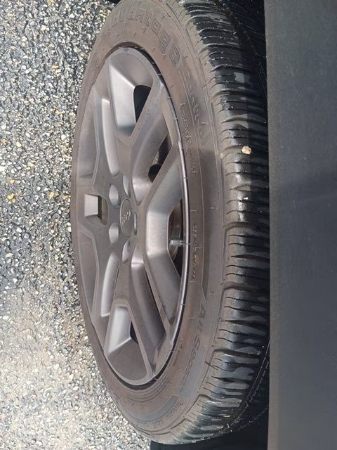 2021 Granite Crystal Metallic Clearcoat Jeep Renegade Latitude FWD SUV
