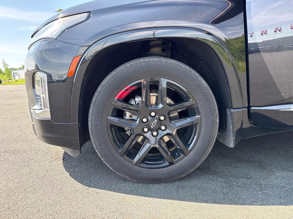 2022 Black Metallic Chevrolet Traverse Premier AWD SUV