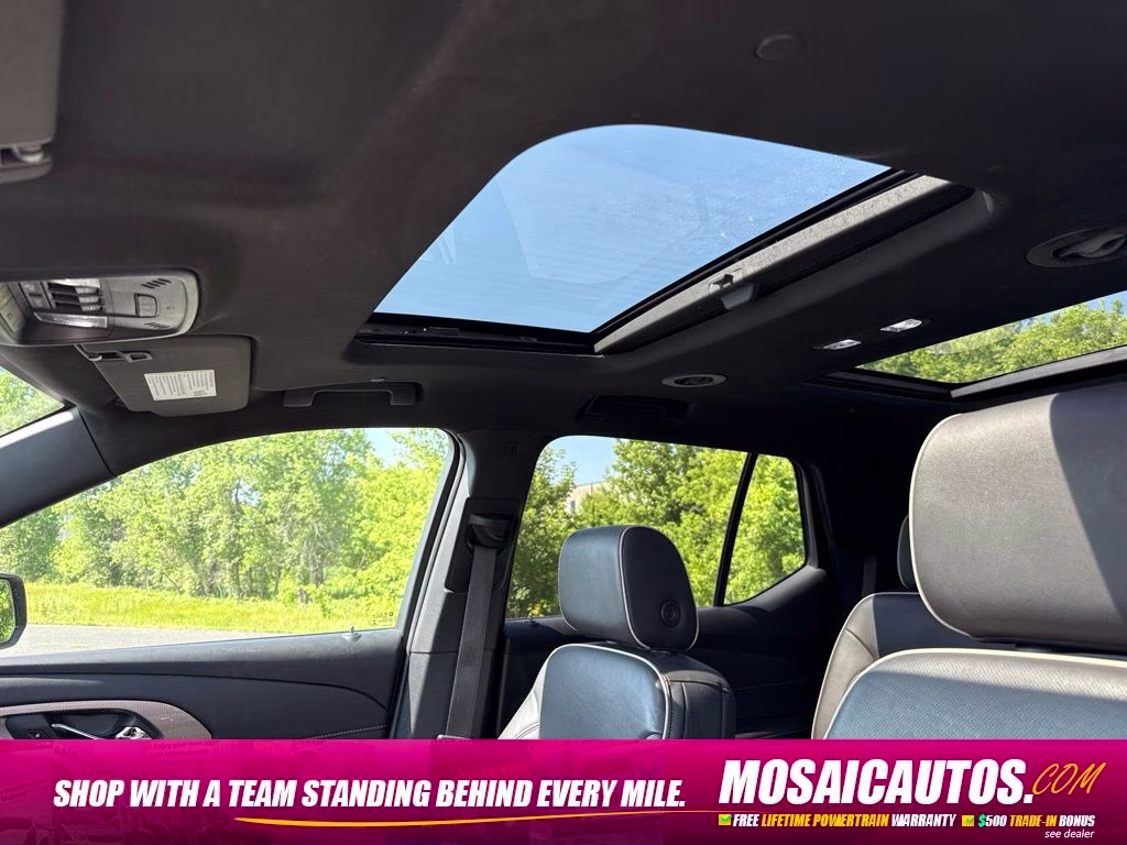 2022 Black Metallic Chevrolet Traverse Premier AWD SUV