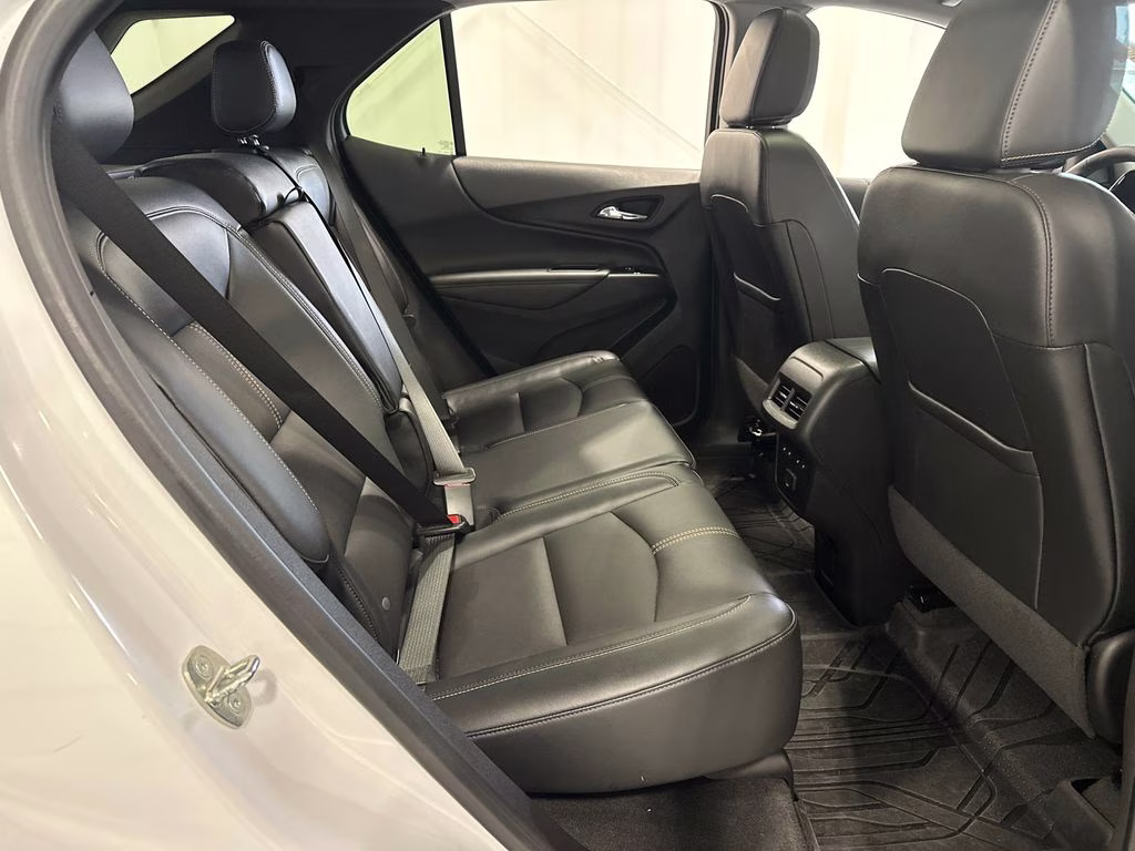 2023 Summit White Chevrolet Equinox Premier AWD SUV