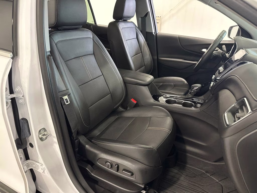 2023 Summit White Chevrolet Equinox Premier AWD SUV