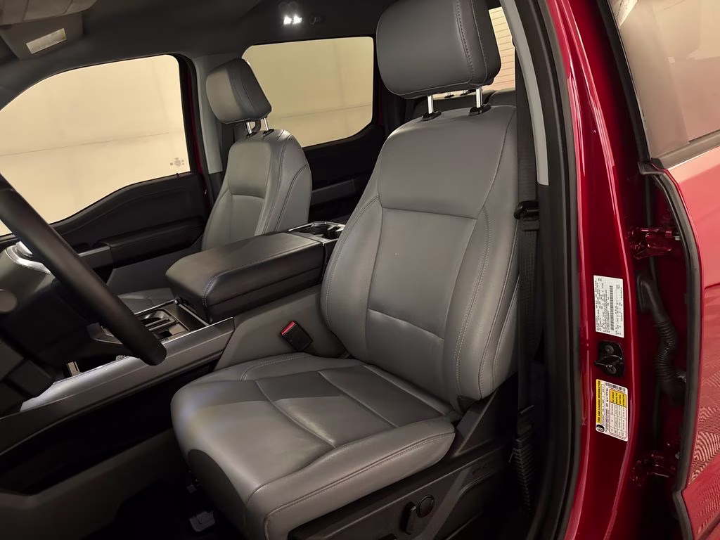 2025 Rapid Red Metallic Tinted Clearcoat Ford F-150 Lightning Flash AWD Truck