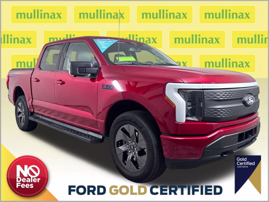 2025 Rapid Red Metallic Tinted Clearcoat Ford F-150 Lightning Flash AWD Truck