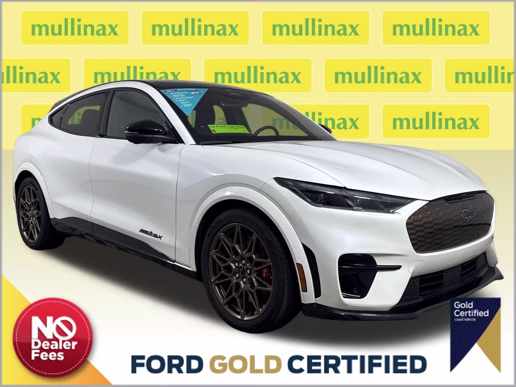 2025 Star White Metallic Tri-Coat Ford Mustang Mach-E GT AWD SUV