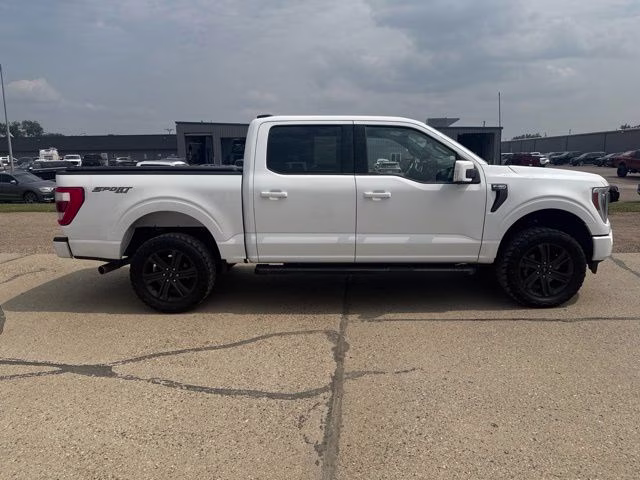 2023 White Ford F-150 Lariat 4X4 Truck