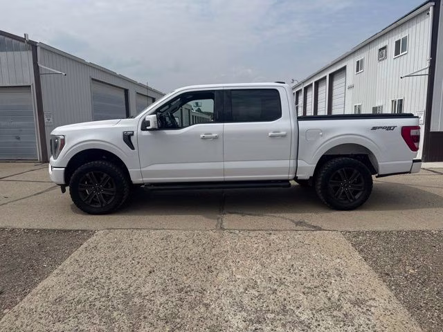 2023 White Ford F-150 Lariat 4X4 Truck
