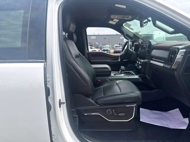 2023 White Ford F-150 Lariat 4X4 Truck