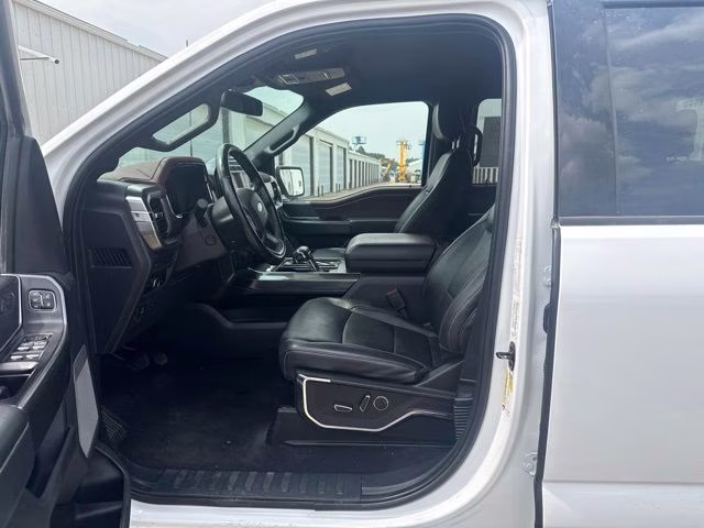 2023 White Ford F-150 Lariat 4X4 Truck