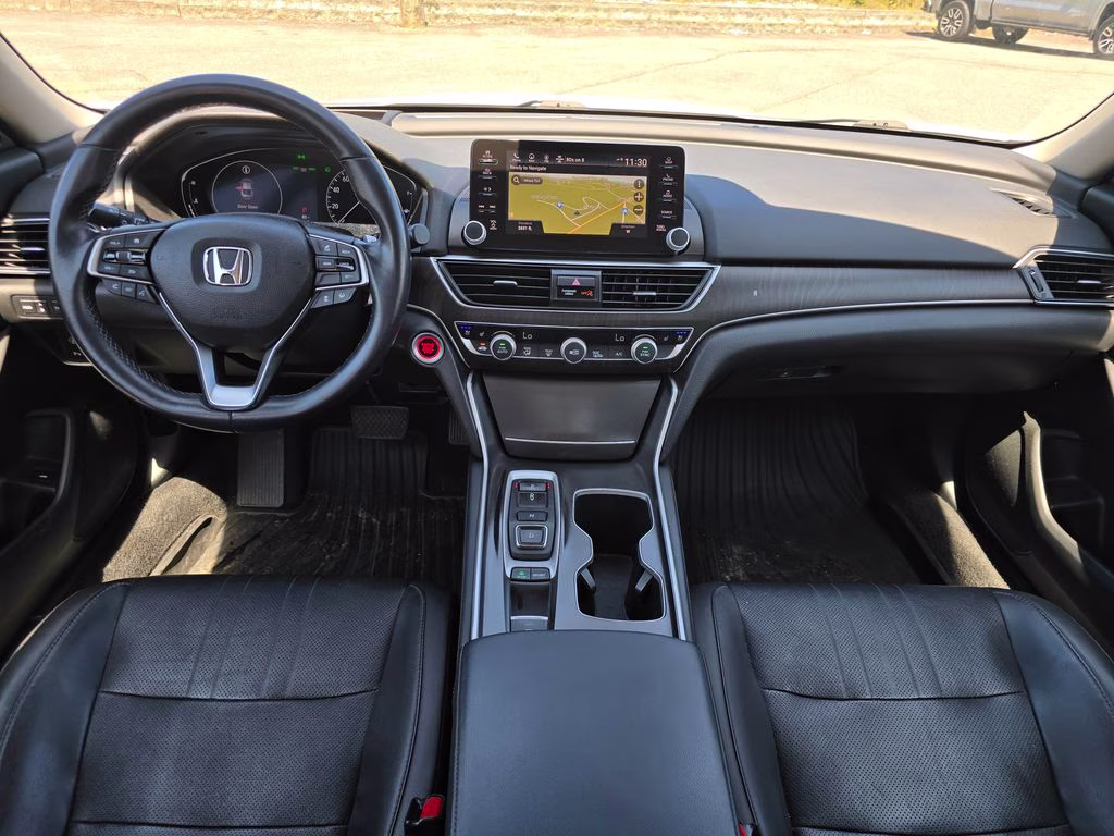 2018 Platinum White Pearl Honda Accord Touring 2.0T FWD Sedan