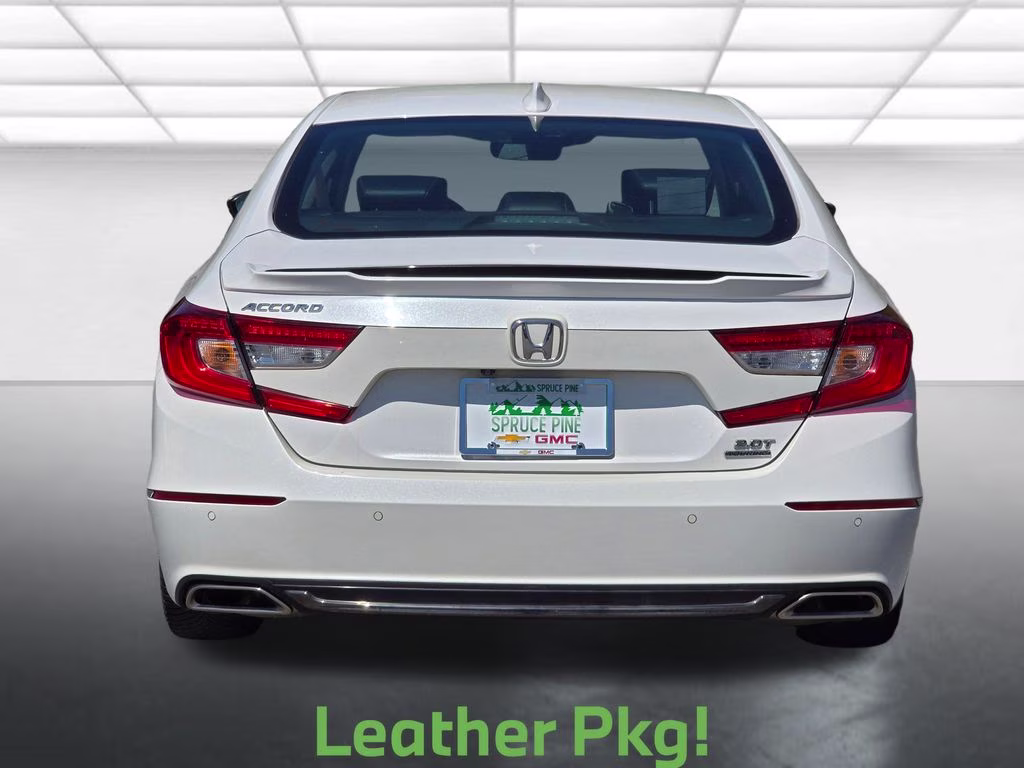 2018 Platinum White Pearl Honda Accord Touring 2.0T FWD Sedan