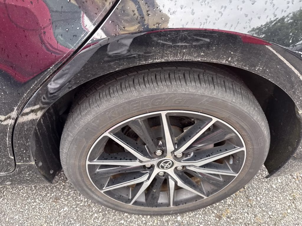 2022 Midnight Black Metallic Toyota Camry SE FWD Sedan
