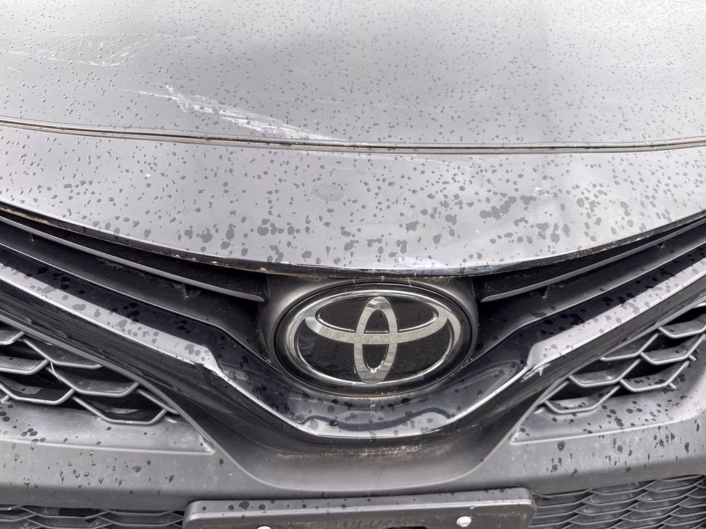 2022 Midnight Black Metallic Toyota Camry SE FWD Sedan