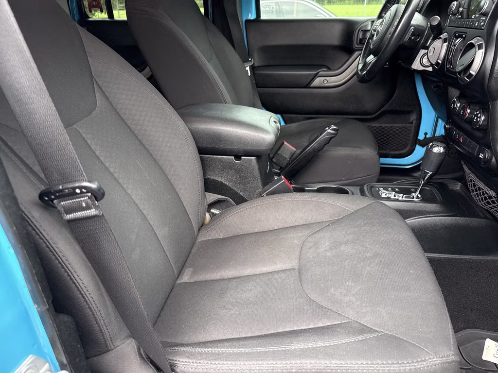 2018 Chief Clearcoat Jeep Wrangler JK Unlimited Sport 4X4 SUV