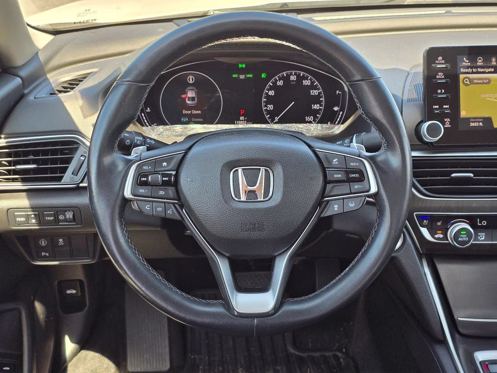 2018 Platinum White Pearl Honda Accord Touring 2.0T FWD Sedan