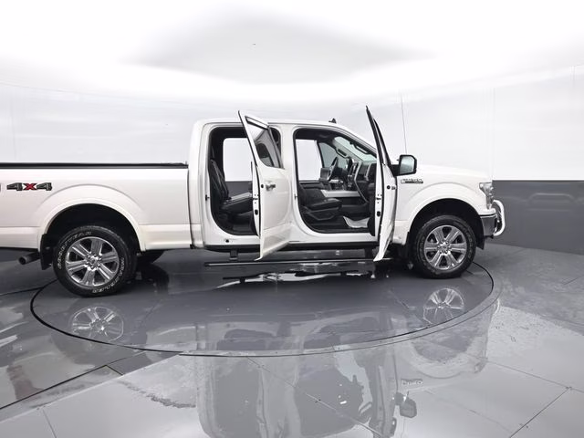 2019 White Ford F-150 4X4 Truck