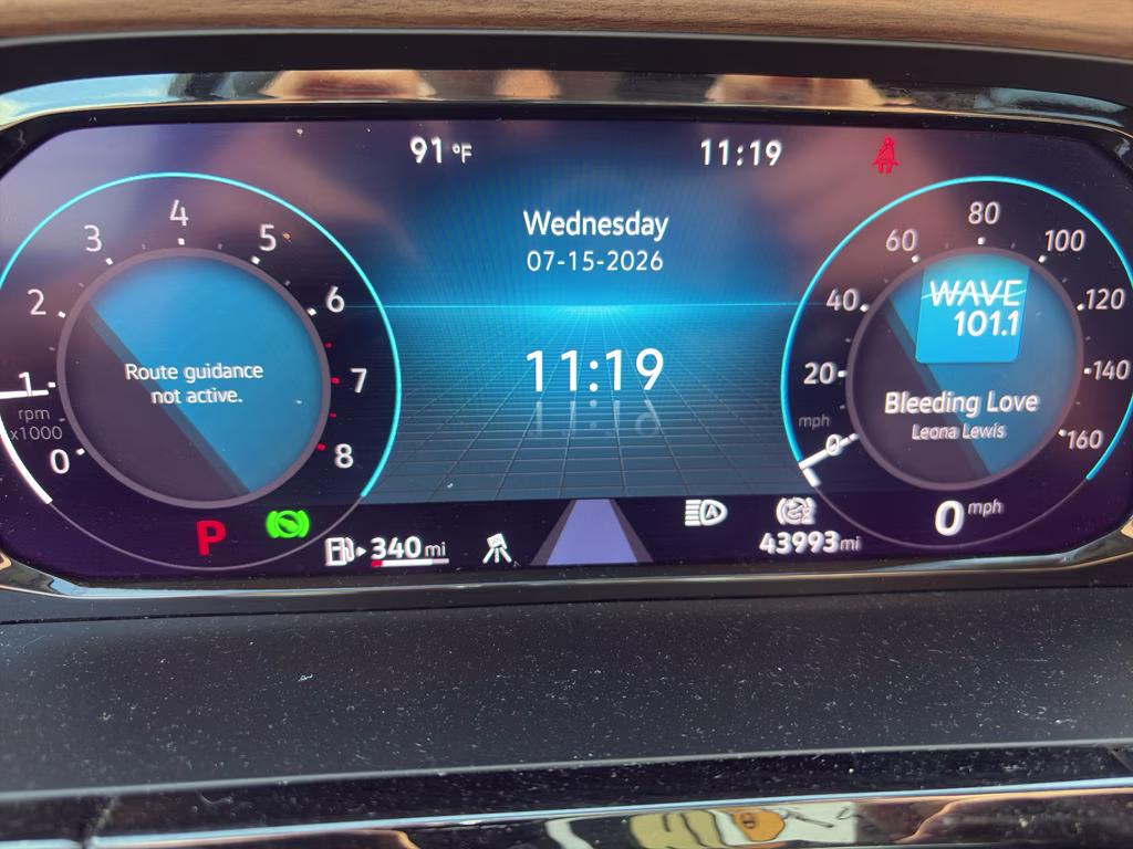 2025 Deep Black Pearl Volkswagen Atlas 2.0T SE w/Technology FWD SUV