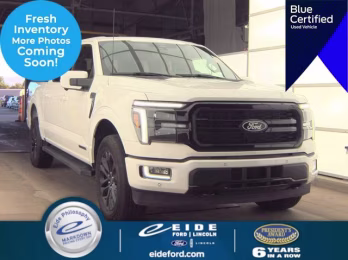 2024 Star White Metallic Tri-Coat Ford F-150 Lariat 4X4 Truck