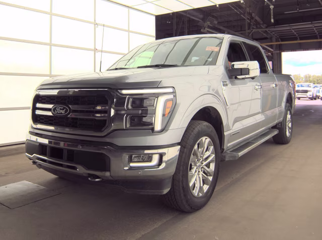 2024 Iconic Silver Metallic Ford F-150 Lariat 4X4 Truck