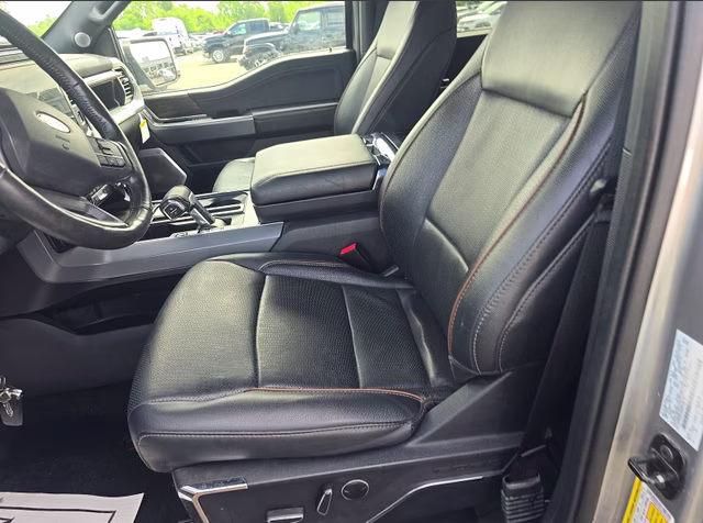 2024 Iconic Silver Metallic Ford F-150 Lariat 4X4 Truck