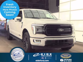 2024 Star White Metallic Tri-Coat Ford F-150 Lariat 4X4 Truck