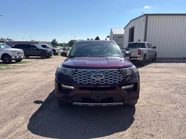 2022 Burgundy Ford Explorer Platinum 4X4 SUV
