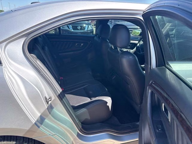 2017 Silver Ford Taurus Limited AWD Sedan