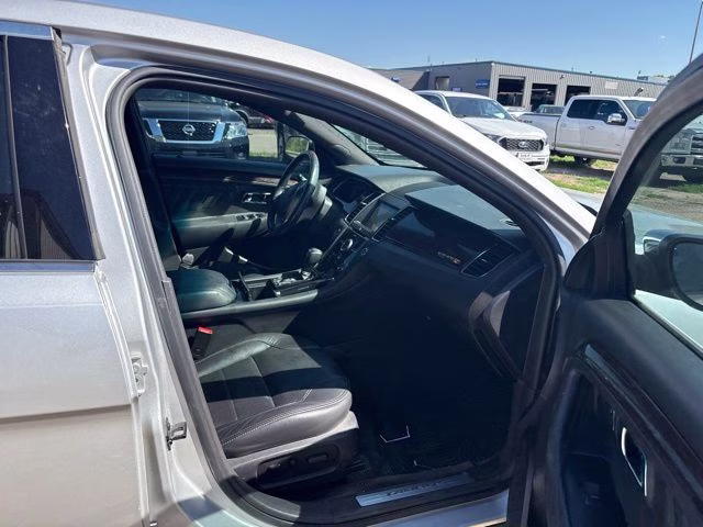2017 Silver Ford Taurus Limited AWD Sedan
