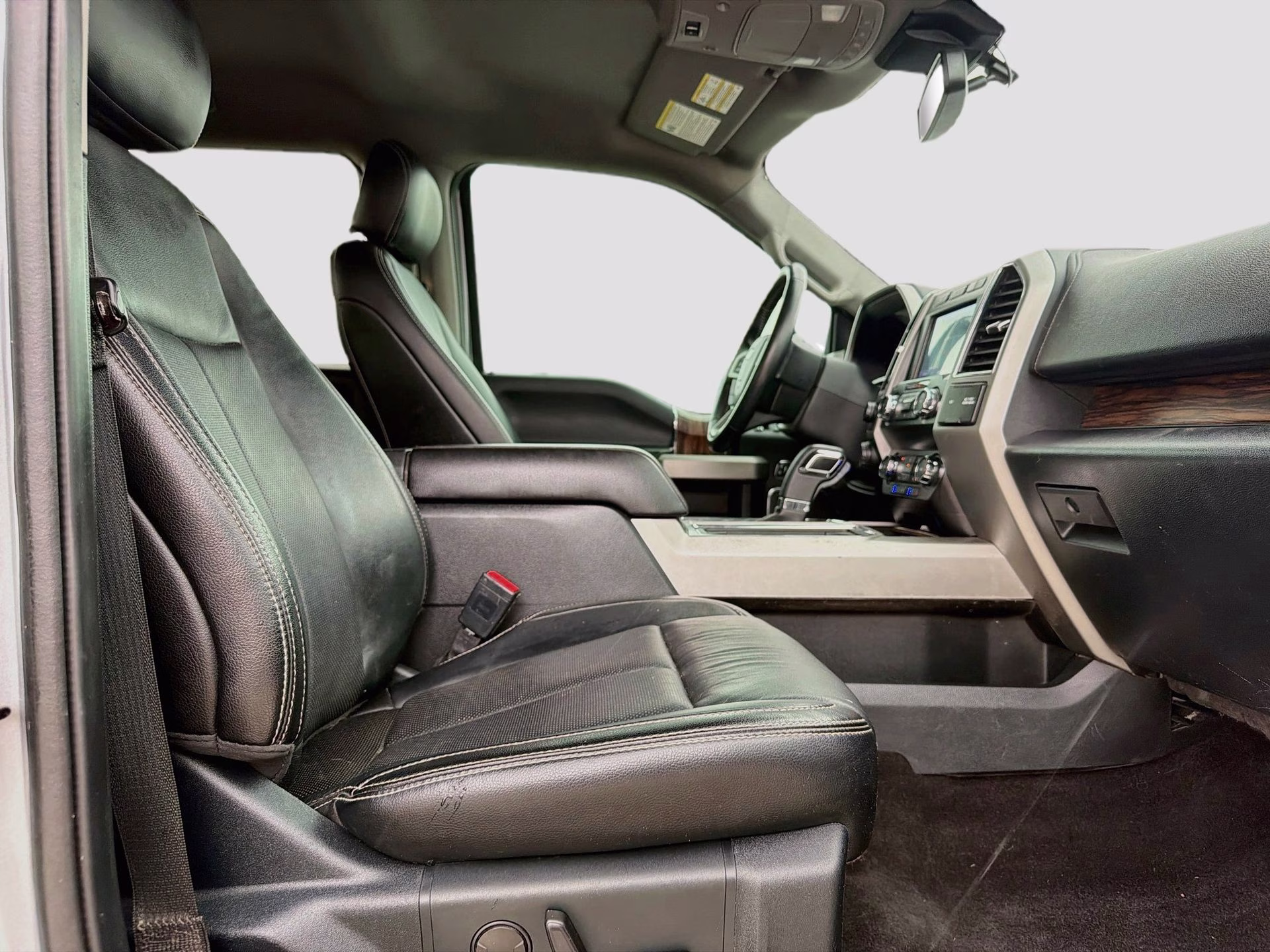 2020 Iconic Silver Metallic Ford F-150 Lariat 4X4 Truck