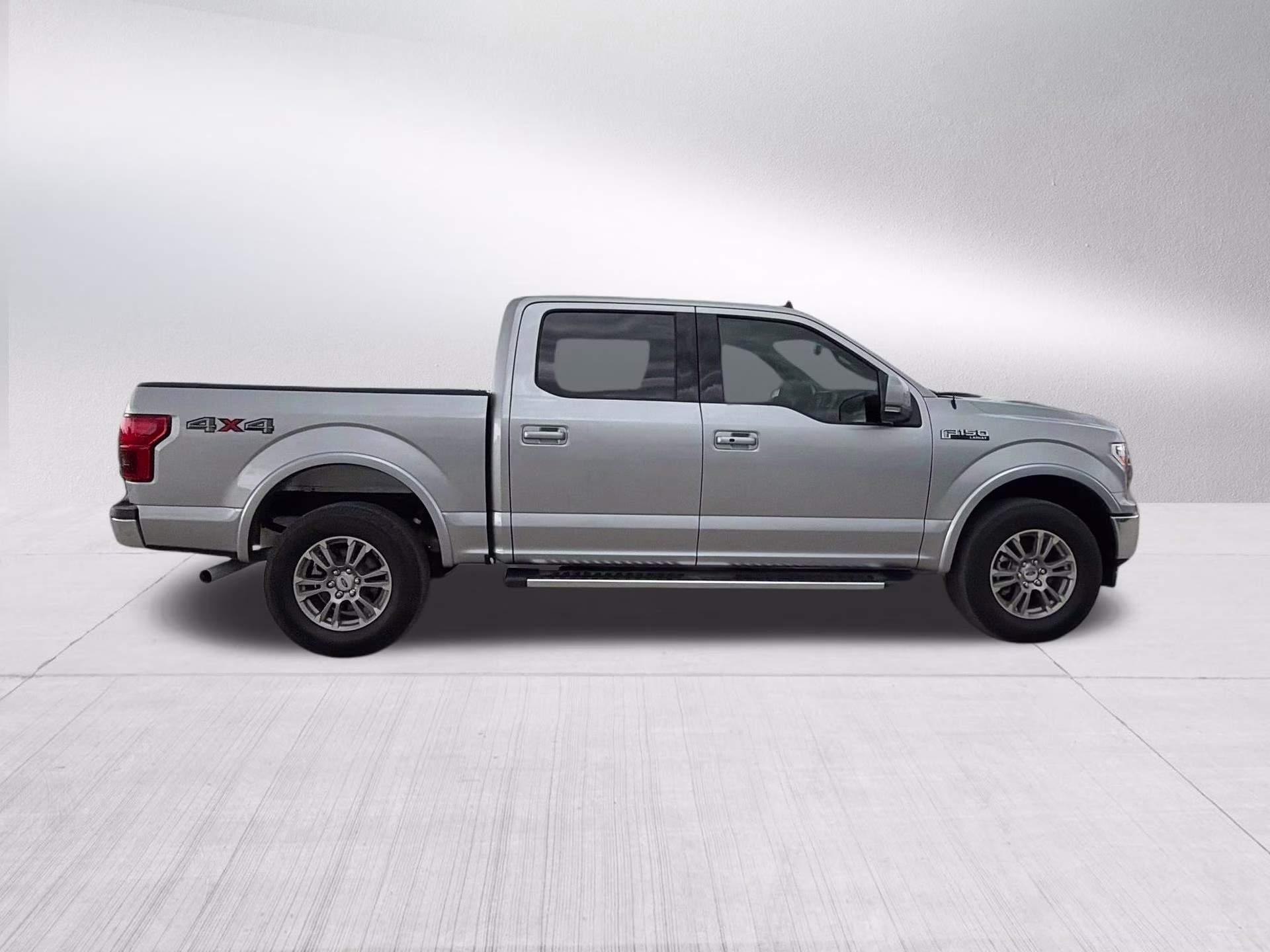 2020 Iconic Silver Metallic Ford F-150 Lariat 4X4 Truck