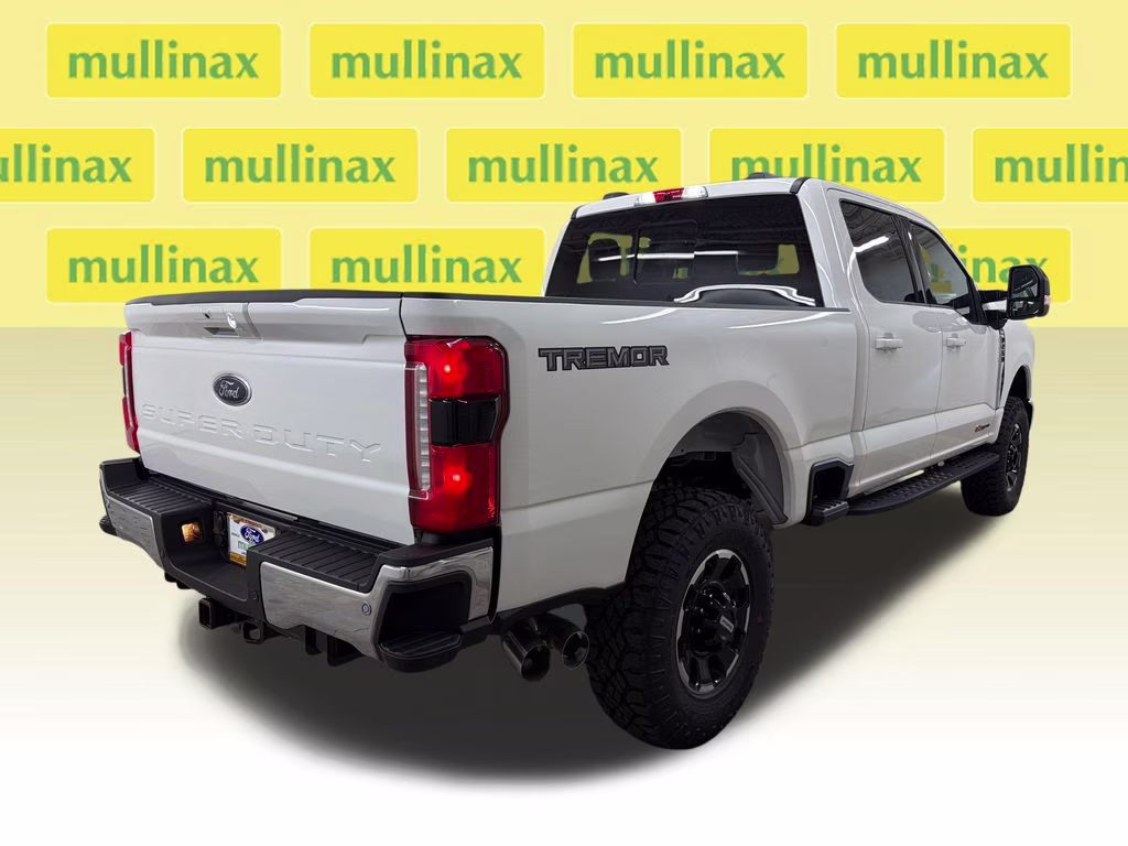 2026 STAR WHITE Ford Super Duty F-250 SRW Lariat Tremor 4X4 Truck