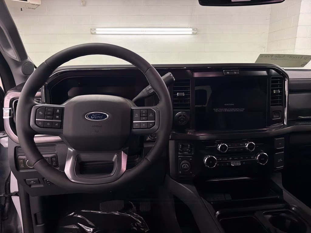 2026 AVALANCHE Ford Super Duty F-250 SRW Lariat Tremor 4X4 Truck