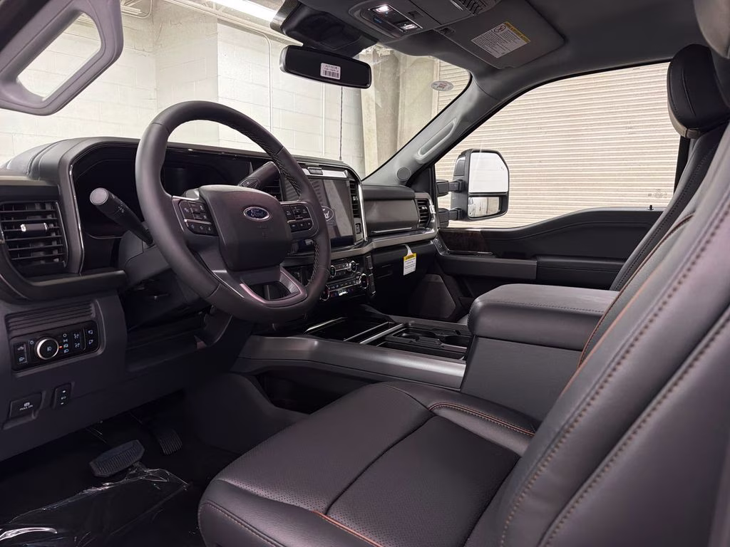 2026 AVALANCHE Ford Super Duty F-250 SRW Lariat Tremor 4X4 Truck
