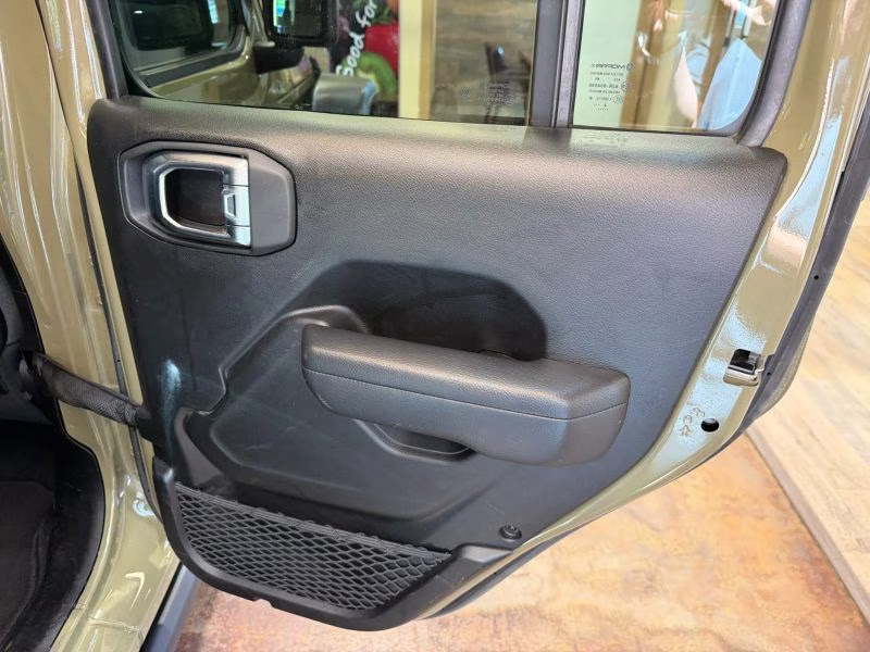 2025 Jeep Wrangler 4 Door Rubicon Sport Utility 4D 4X4