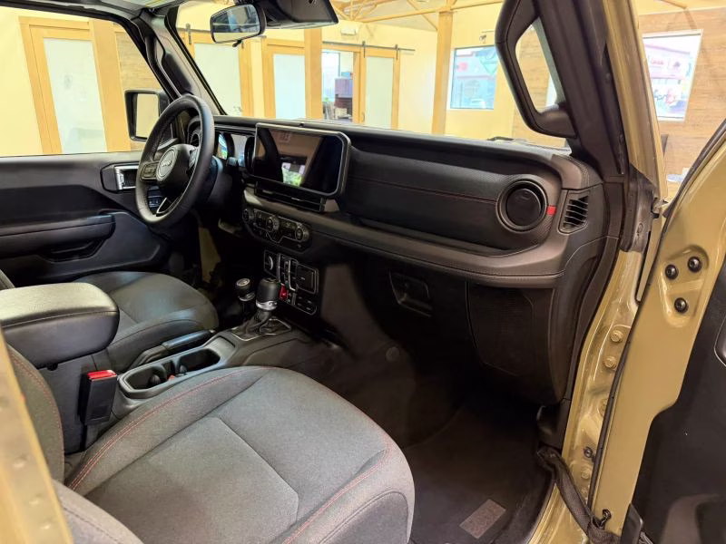 2025 Jeep Wrangler 4 Door Rubicon Sport Utility 4D 4X4