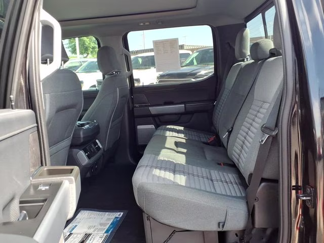 2024 Iconic Silver Metallic Ford F-150 XLT 4X4 Truck