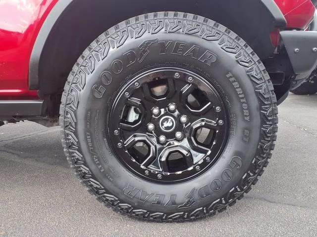 2021 Rapid Red Metallic Tinted Clearcoat Ford Bronco First Edition 4X4 SUV