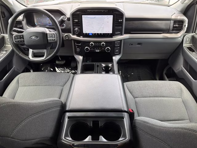 2024 Oxford White Ford F-150 XLT 4X4 Truck