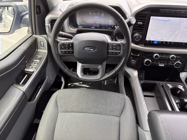 2024 Oxford White Ford F-150 XLT 4X4 Truck