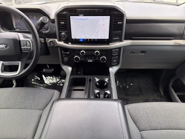 2024 Oxford White Ford F-150 XLT 4X4 Truck