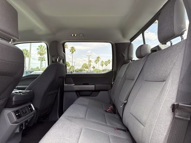 2024 Oxford White Ford F-150 XLT 4X4 Truck