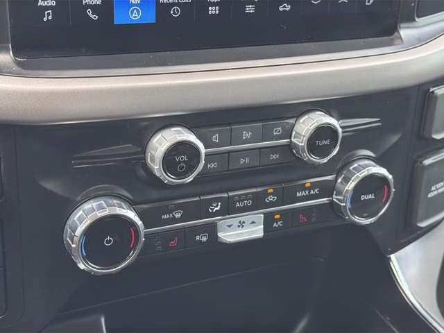 2024 Oxford White Ford F-150 XLT 4X4 Truck