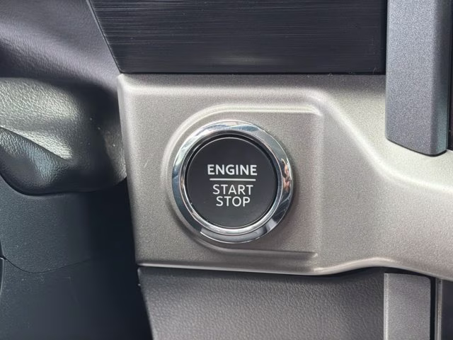 2024 Oxford White Ford F-150 XLT 4X4 Truck