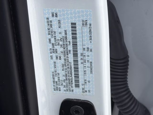 2024 Oxford White Ford F-150 XLT 4X4 Truck