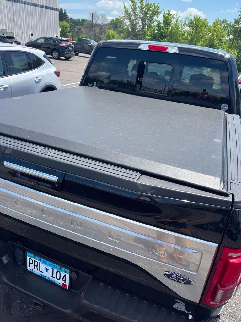 2017 Shadow Black Ford F-150 Platinum w/Tech / Tow / 360 Camera 4X4 Truck